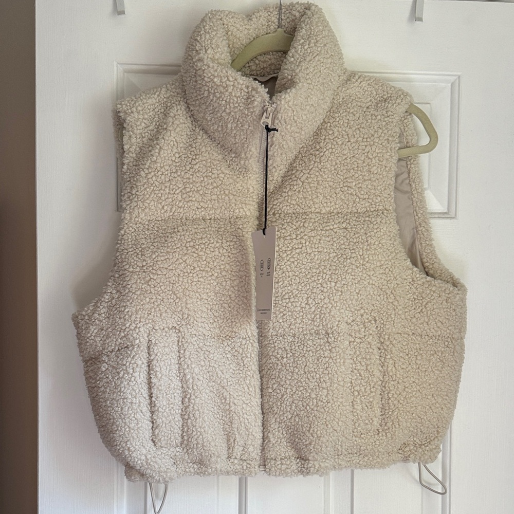 Hollister Cream Sherpa Ski Vest